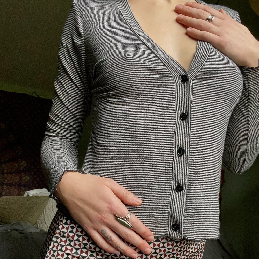 CONTEMPORARY STRIPED CARDIGAN